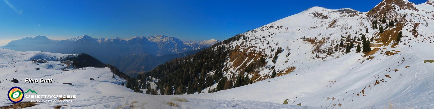 06 Gran bella vista sui Piani e verso Monte Avaro e Venturosa-Campelli-Grigne.jpg